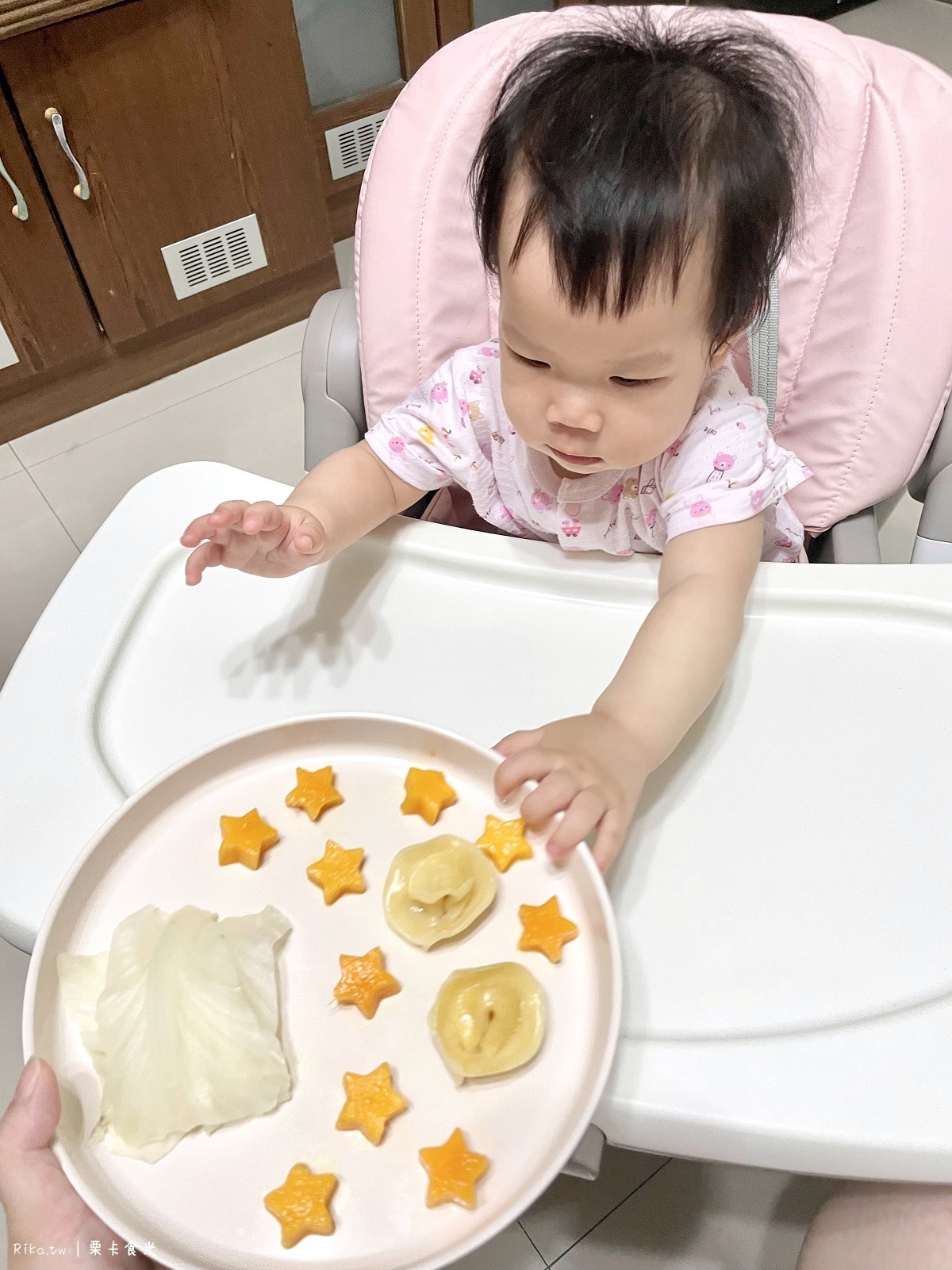 Ｍiniware麵包盤寬度大可以讓媽媽擺盤增加寶寶食慾 