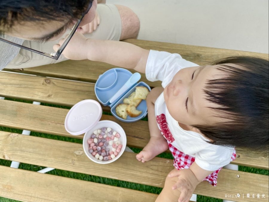 Ｍiniware寶寶學習餐具讓寶寶吃飯吃得好開心